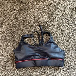 Sports bra